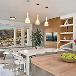 Luxurious In Holiday home *