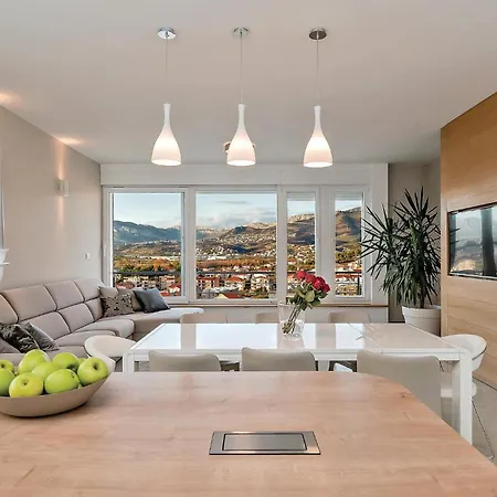 4 Bedroom Gorgeous In *